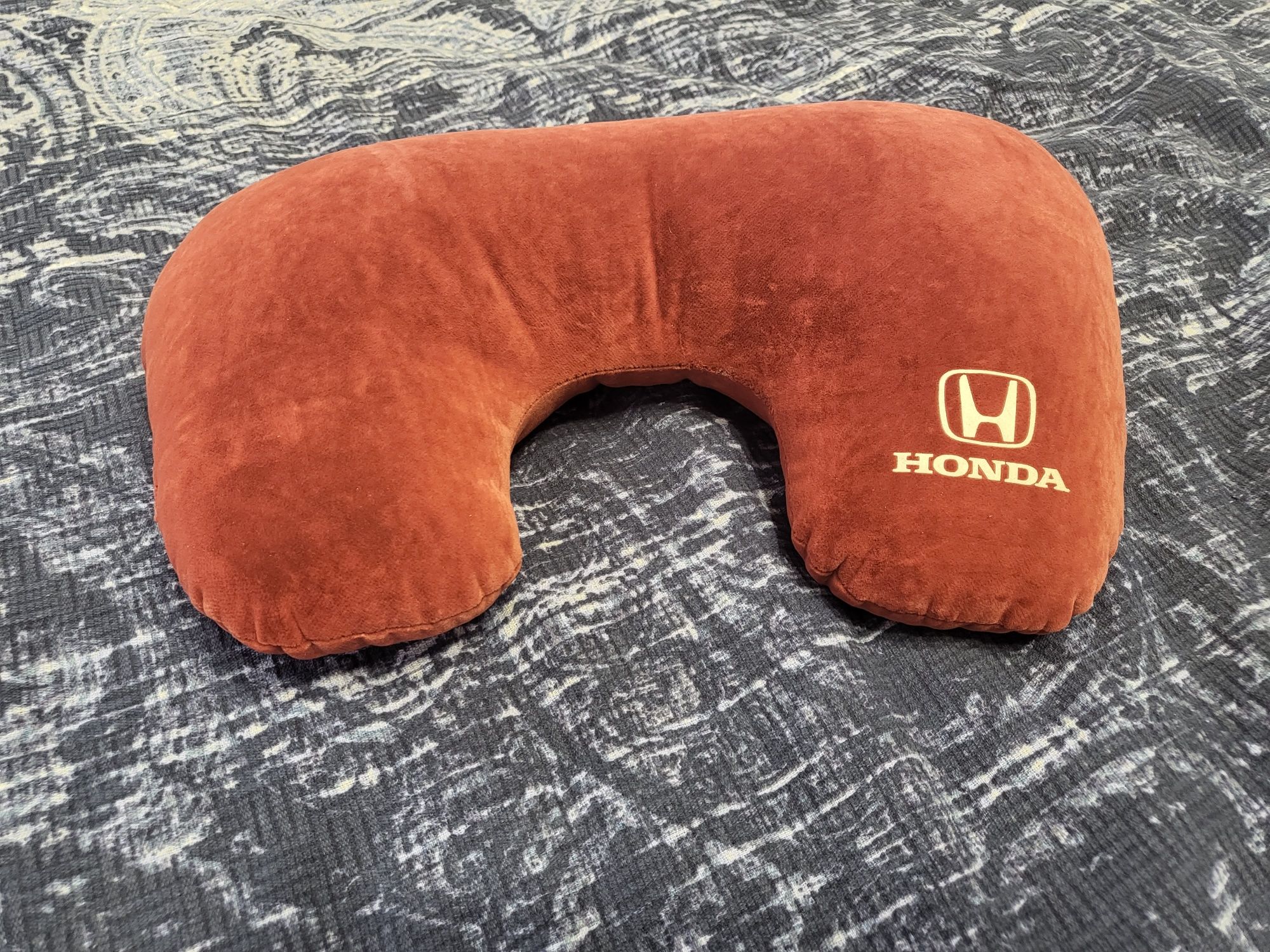 Подушка-подголовник, подушка Honda, подушка в машину