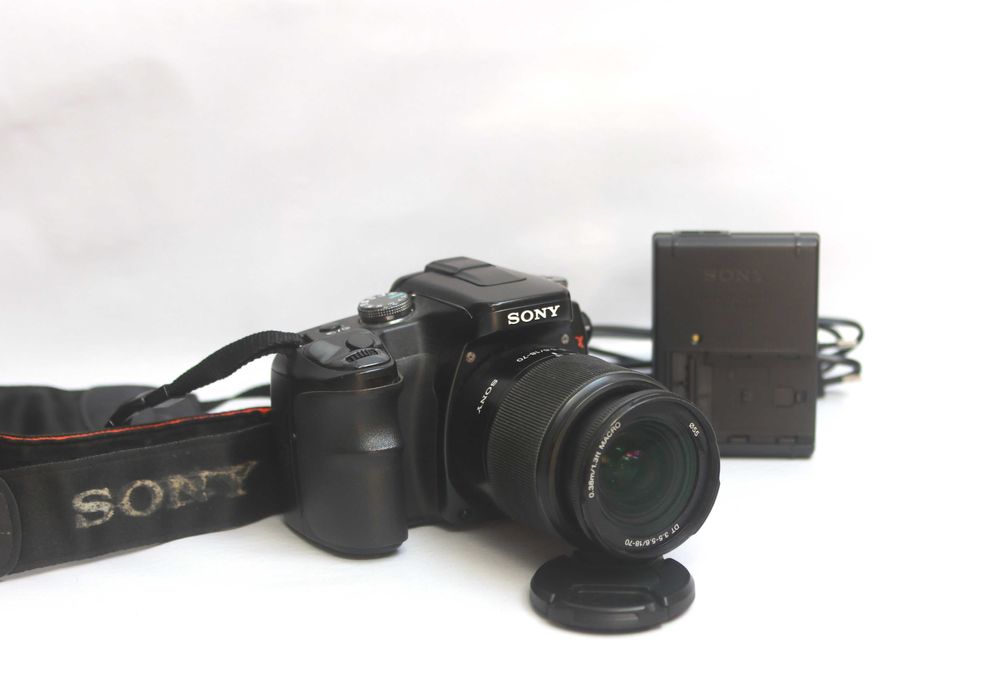 Sony A100 com lente Sony 18-70mm máquina fotográfica digital reflex
