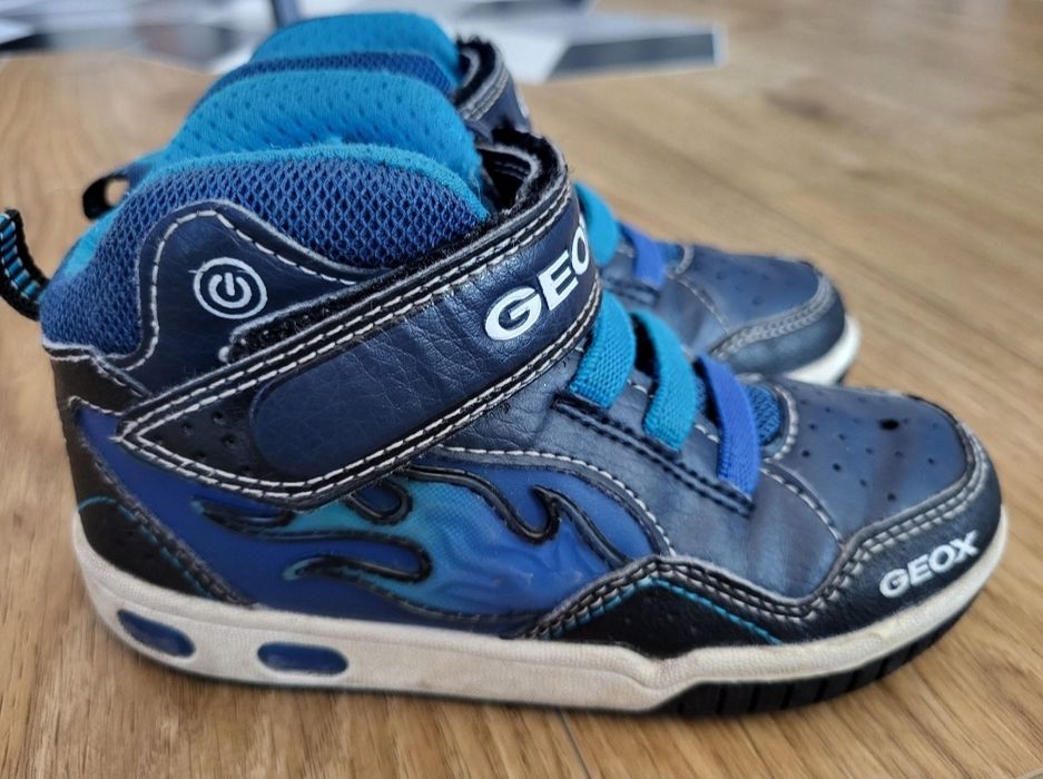 Geox INEK Boy świecące rozm. 28