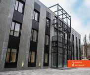 Продаж бізнес-центру B класу 1 130 м² з терасою