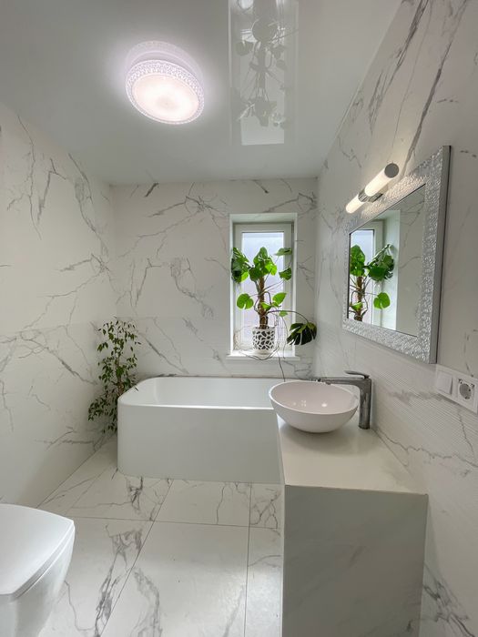 Будинок з дизайнерським ремонтом,ділянкою,продуманим плануванням.