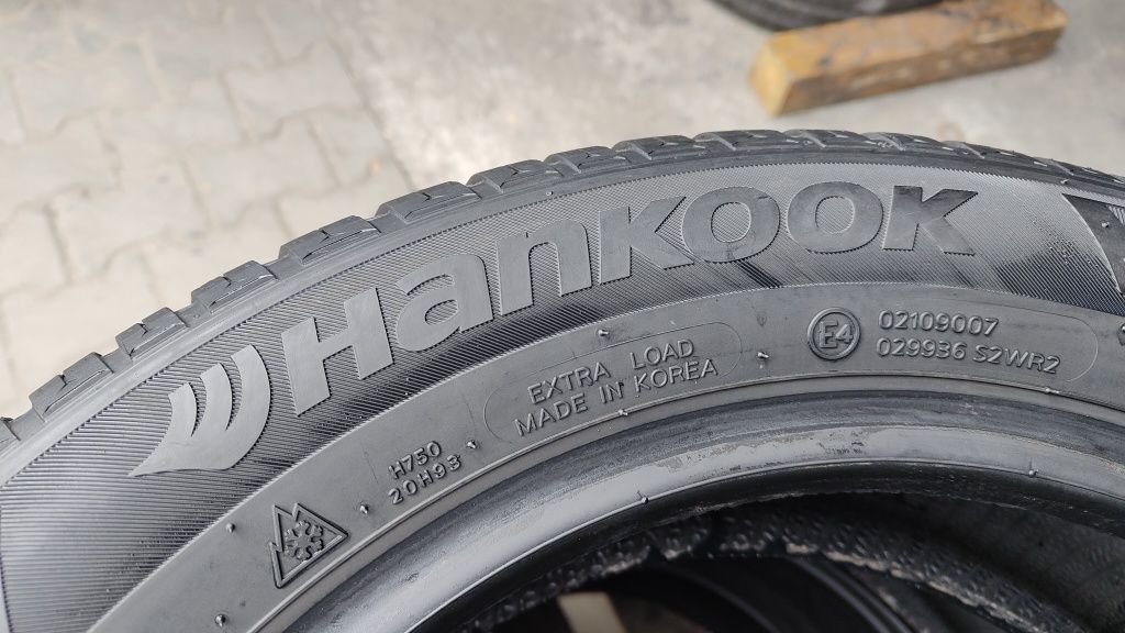 185/60/15 Hankook Kinergy 4S2 komplet