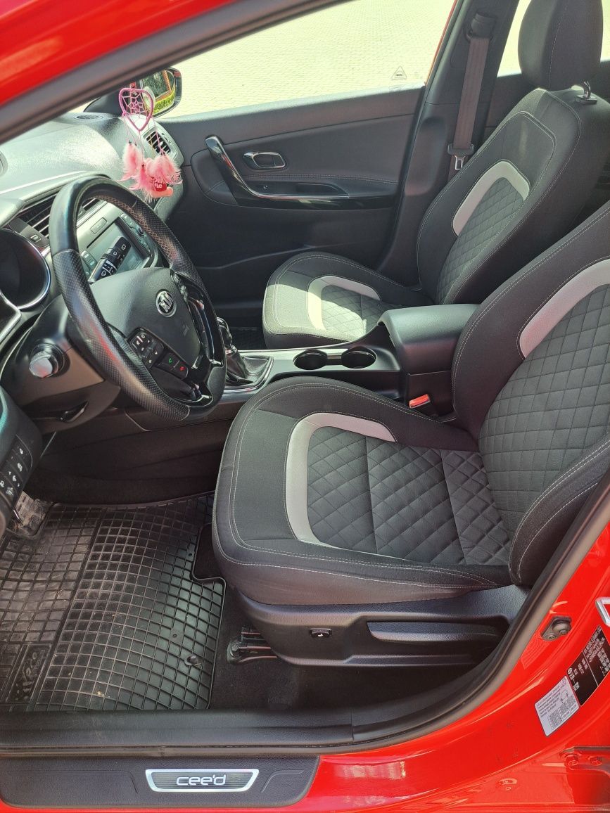 KIA CEED 1.0 GT line