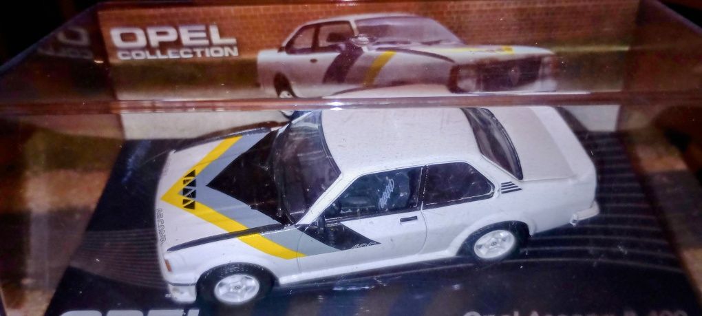 Model Opel Ascona B 400 skala 1:43