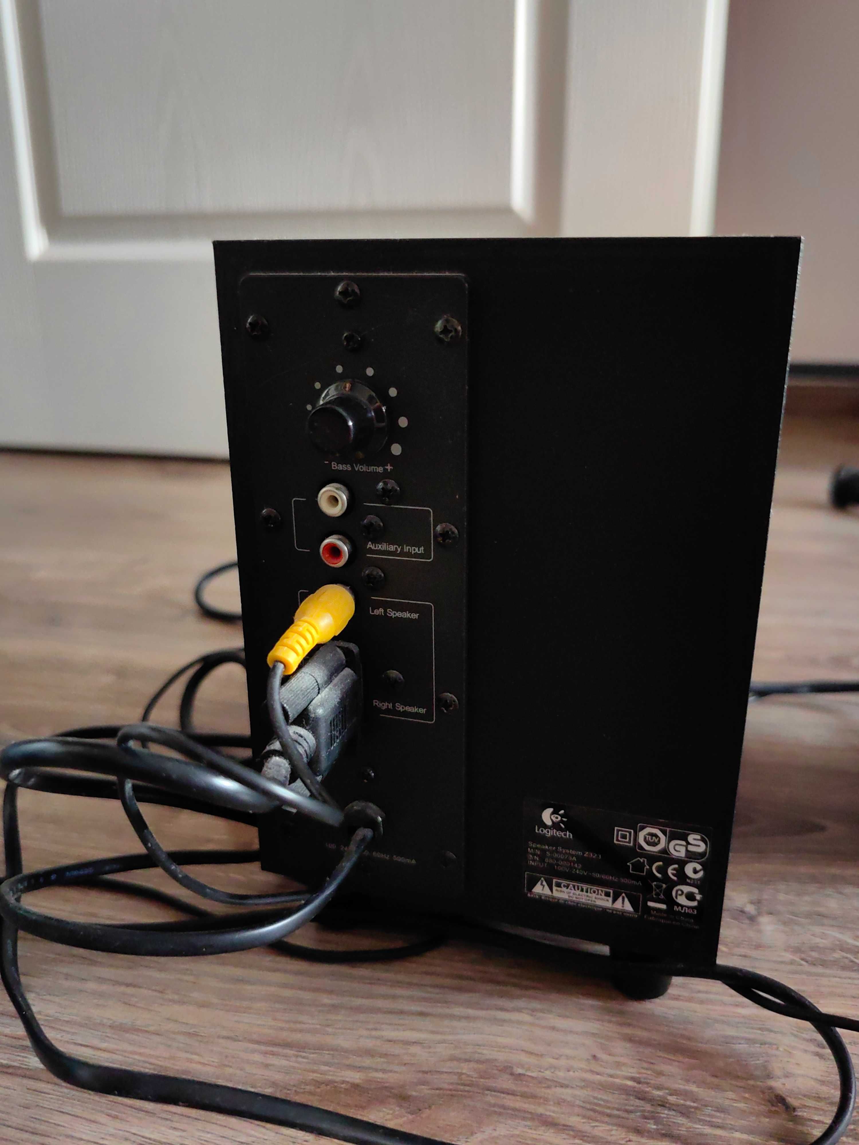Głośniki Logitech subwoofer
