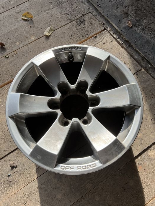 Продам диски R16 с Pajero sport 2008