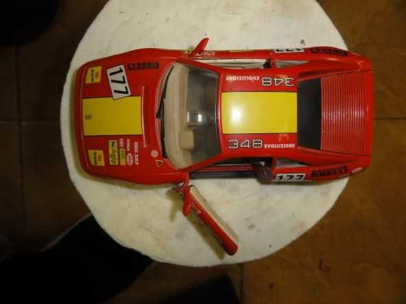 Model Ferrari 348TB z 1989 r.