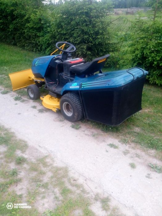 Kosiarka traktorek ogrodowy