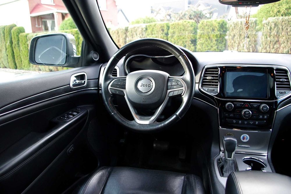 Sprzedam jeep grand cherokee
