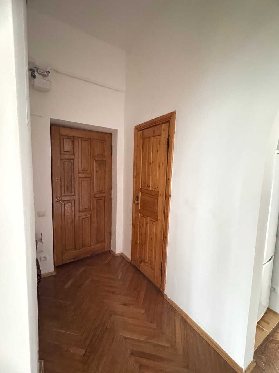 Продаж 2 кімнатна Личаківська