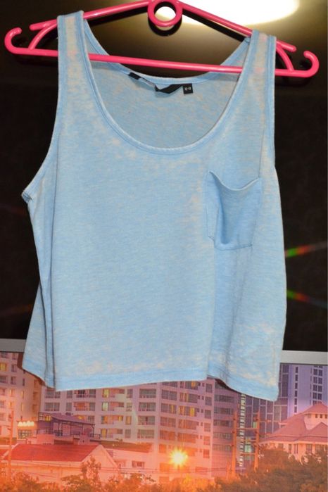 рваные модные стильные джинсы брйфренды