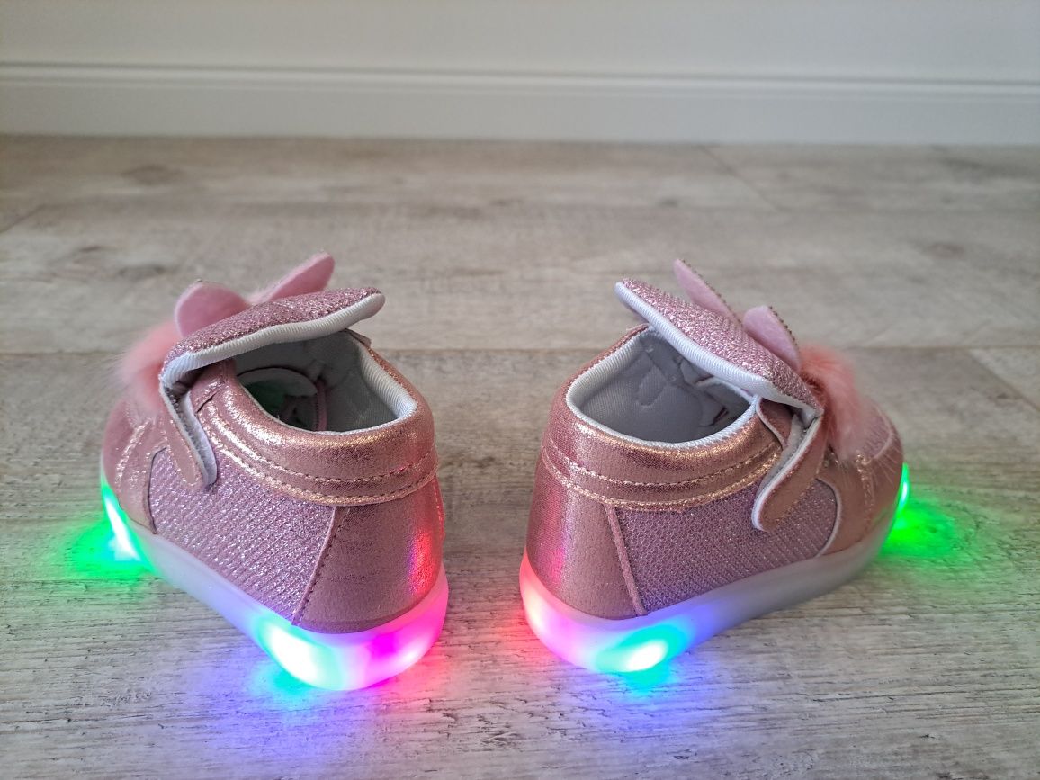 Buty, botki świecące LED Króliczki - rozm 26