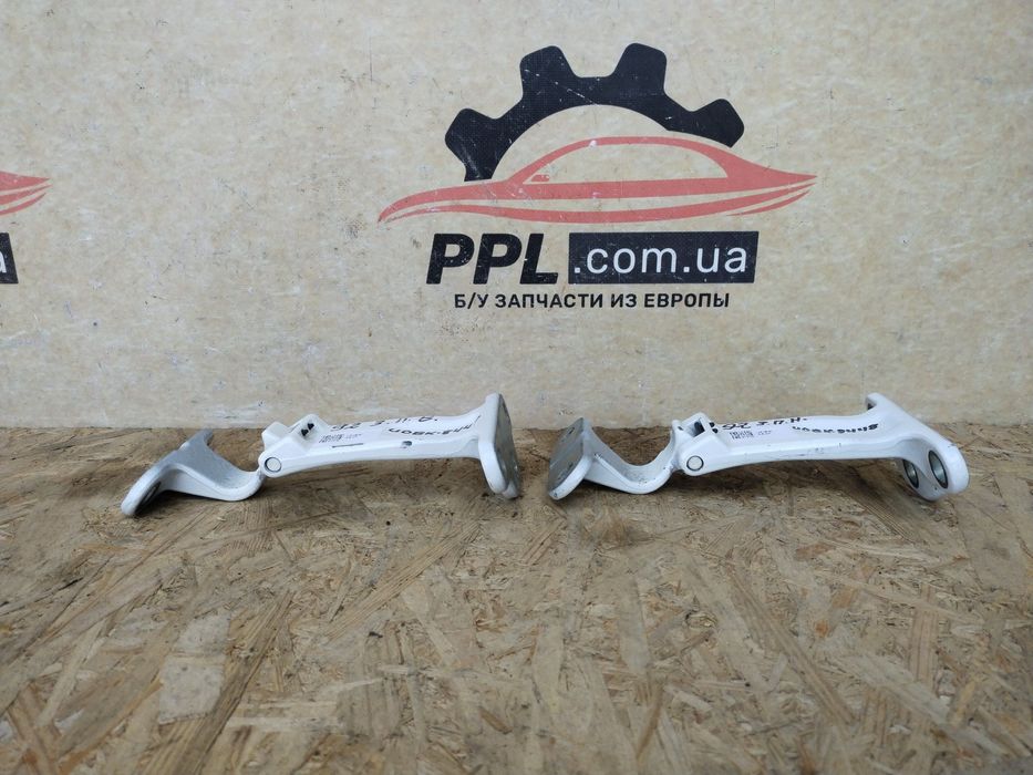 Ford Transit Connect Mk2 13- петля двери багажника задней распашной