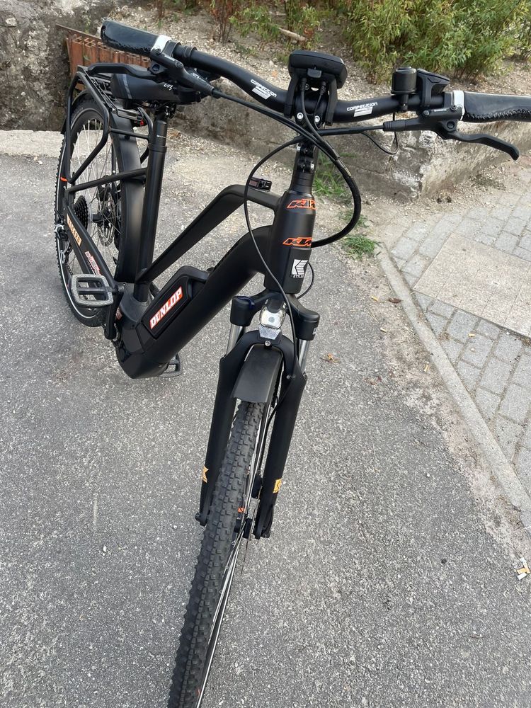 Bicicleta elétrica roda 28 KTM motor BOSCH