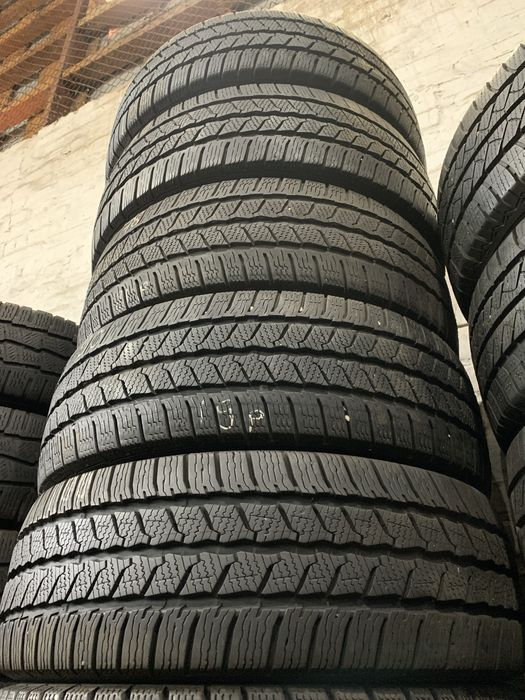 Комплект шин б/у зима 235/65-16с Continental Wanco Winter