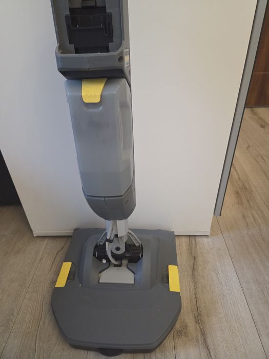 Mop elektrycznuy KARCHER