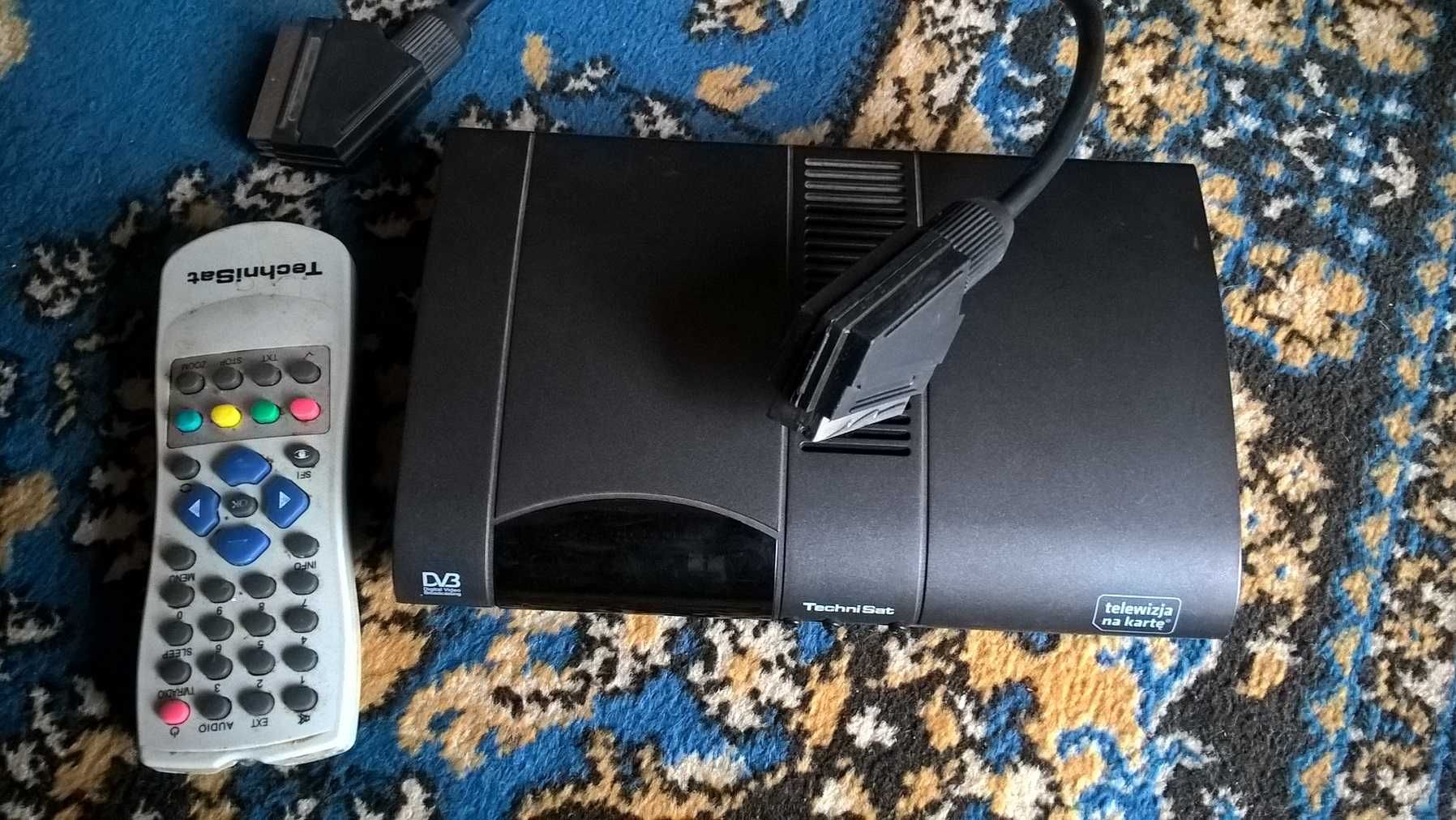 Dekoder-tuner satelitarny Ferguson Ariva 100E