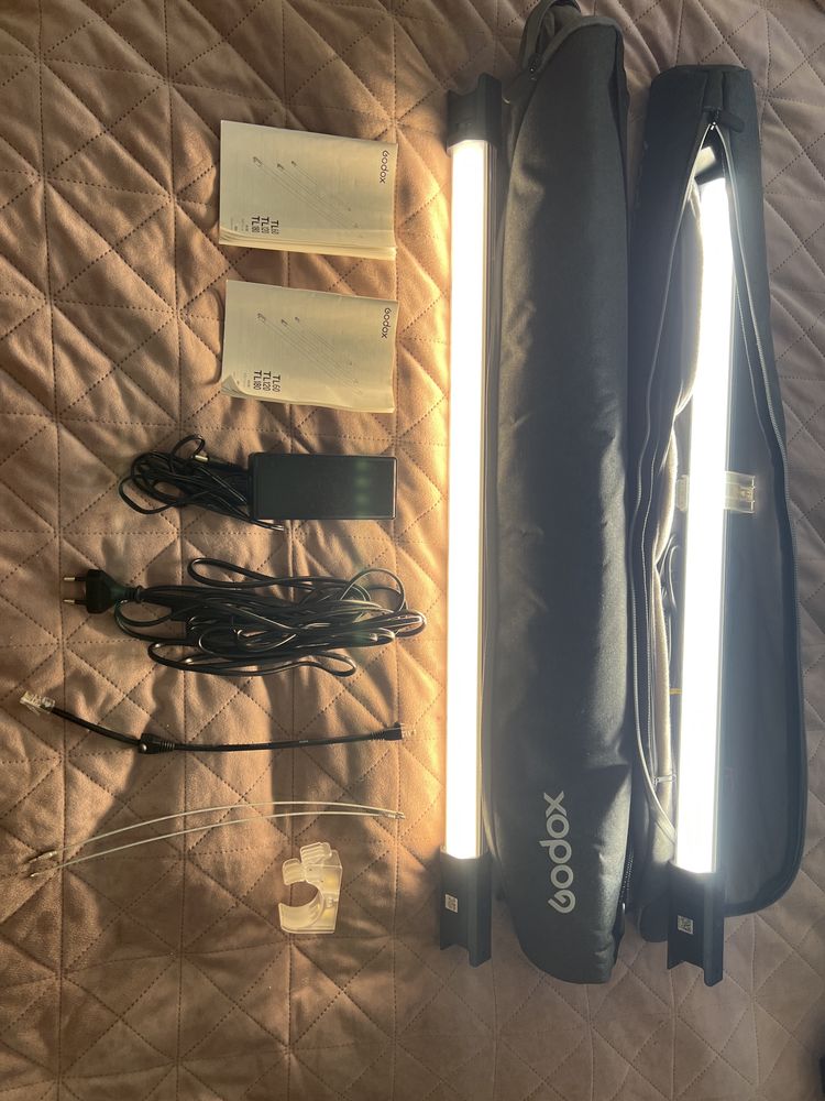 Godox відеосвітло трубка TL60 LED RGB 18W