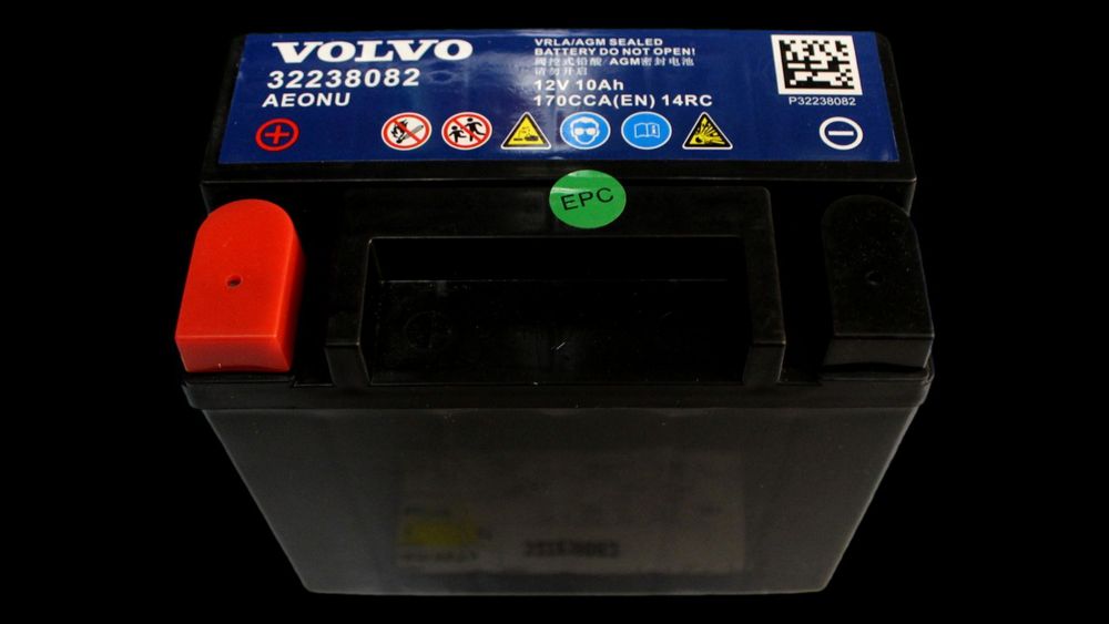 VOLVO S60 V60 XC60 II akumulator start stop 170CCA OE 32238082