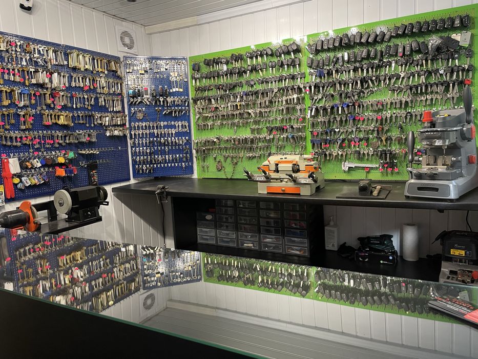 Виготовлення дублікатів ключів. Автоключі.