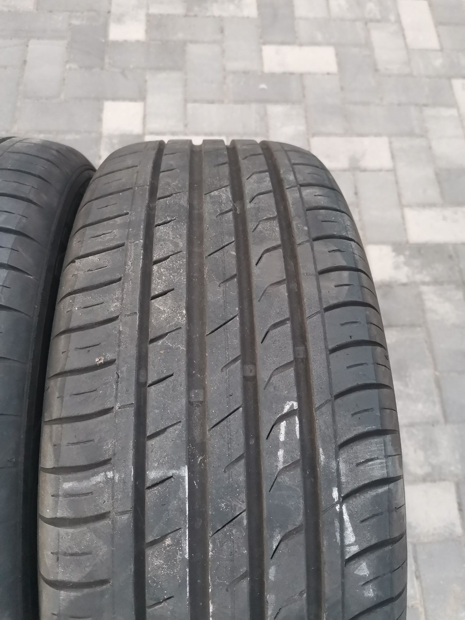 4 Opony letnie Nexen Nfera SU1 215/55 R17 94 V