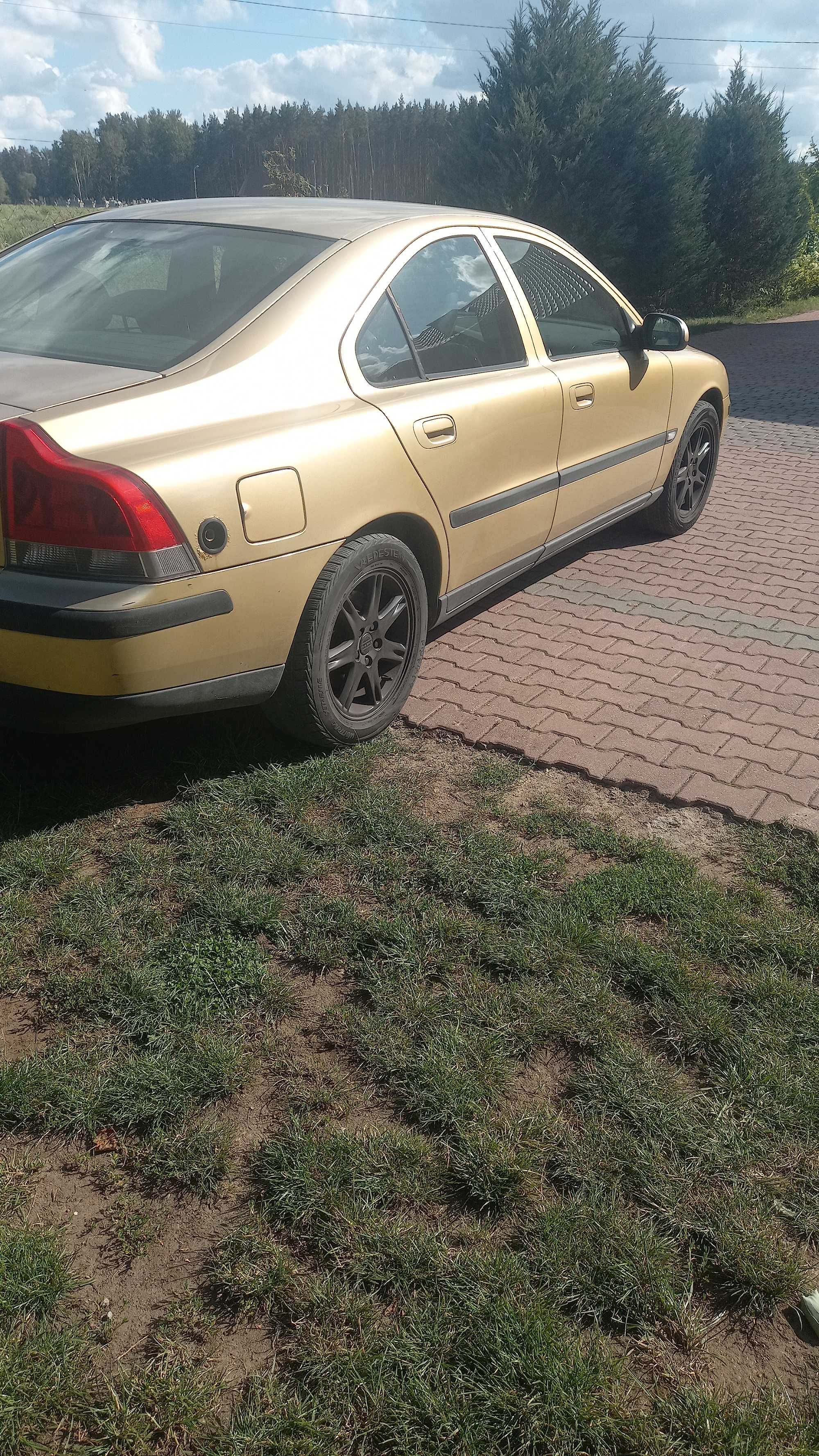 Sprzedam Volvo S60 2.4 Benzyna + LPG