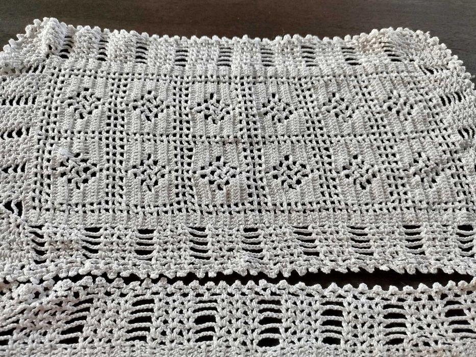 Dois panos em renda feito a mão