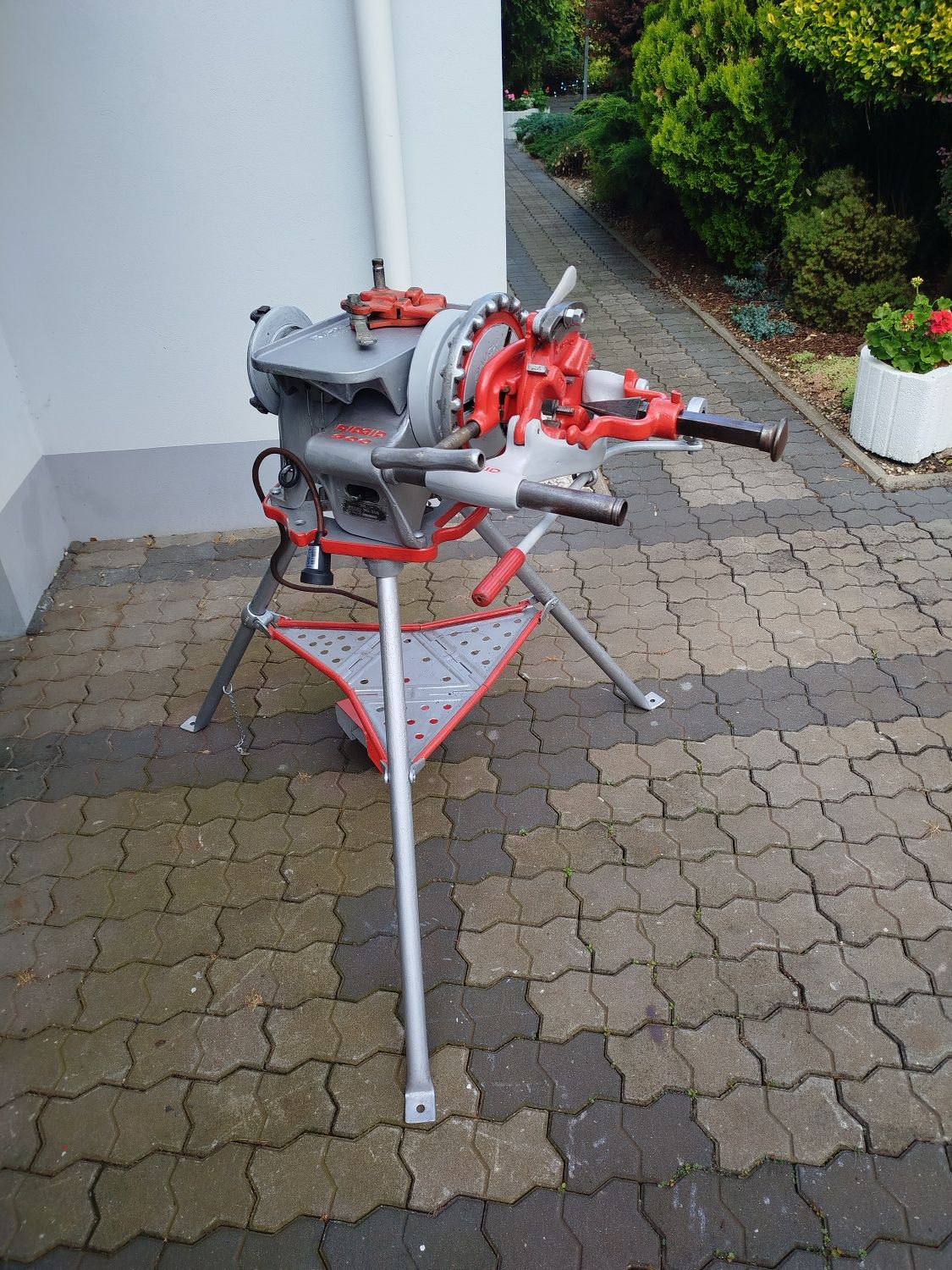 Gwintownica elektryczna Ridgid 300 A Napęd do Rowkarki Wolne obroty
