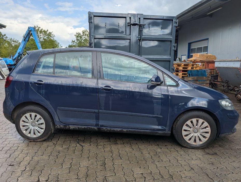 Шрот розборка Гольф Плюс авторозбір Golf Plus 2004-2010 Шрот розборка