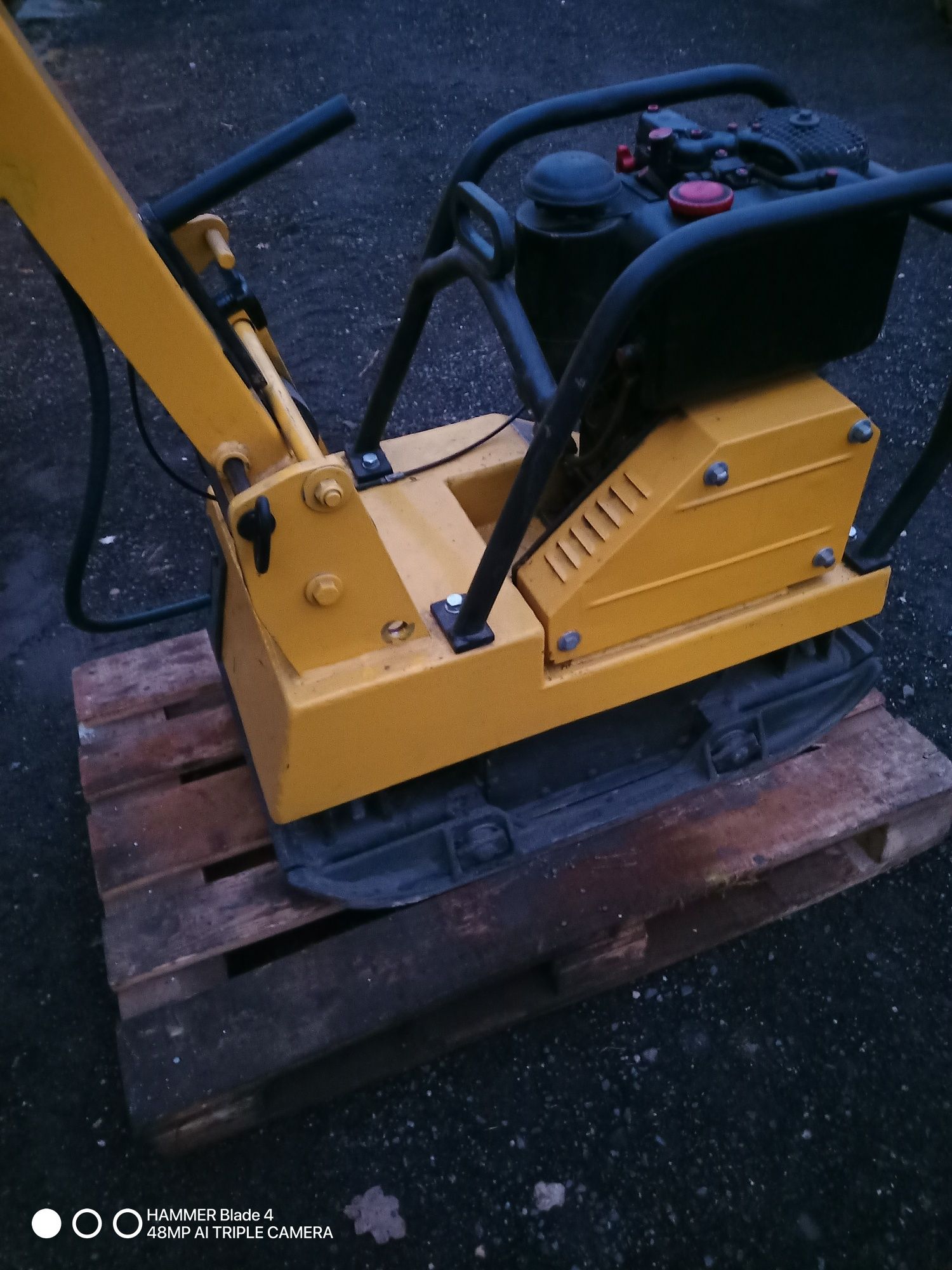 Zagęszczarka Wacker case vibromax