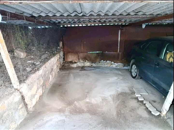 Продам крытое место на охраняемой автостоянке 6-я Ст. Б. Фонтана.