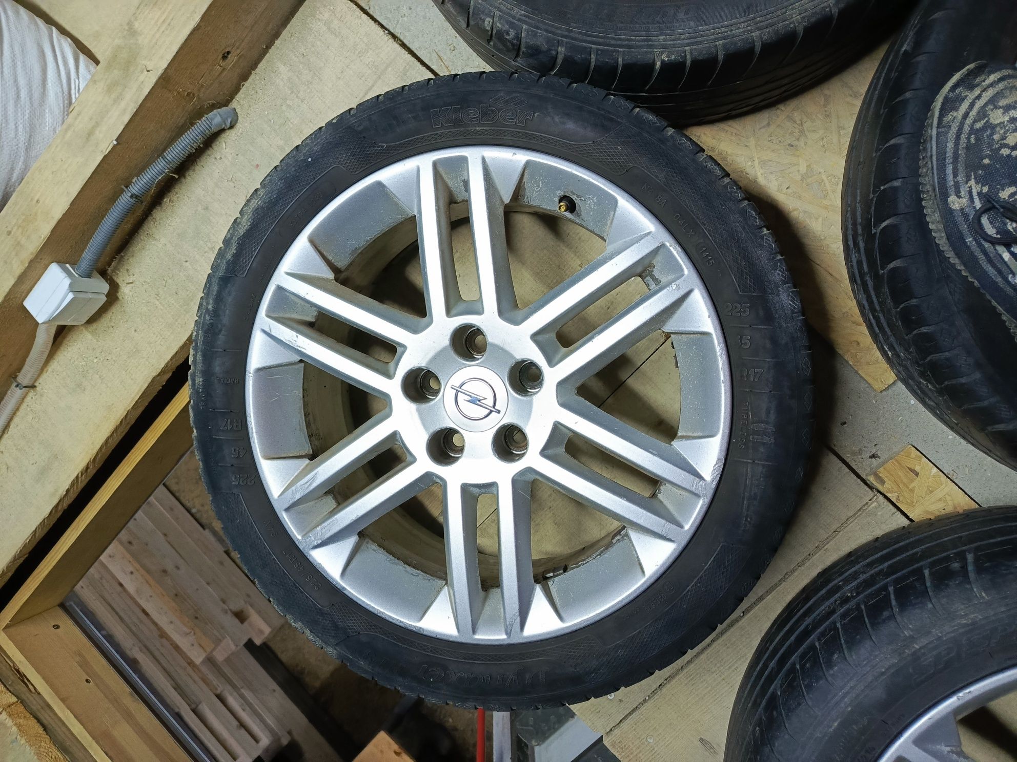 Opony felgi Opel Vectra C  17  5x110  ET 41