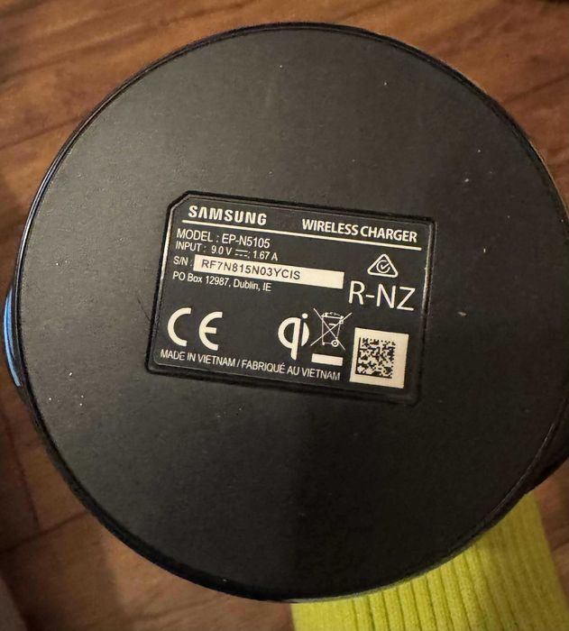 Oryginalna Ładowarka indukcyjna Samsung EP-N5105 Stand Black