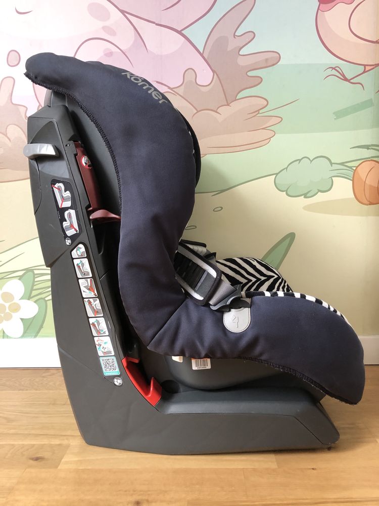 Fotelik samochodowy RÖMER BRITAX KING Plus Zebra 9-18 kg