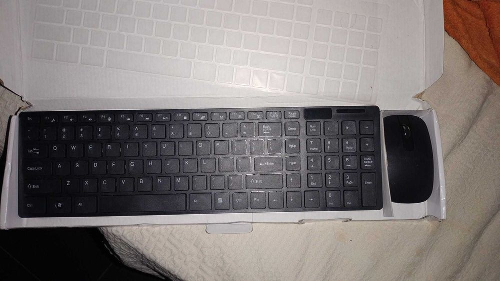 computador cpu-i3 3.30ghz 8ram hd ssd 1 Terabyte