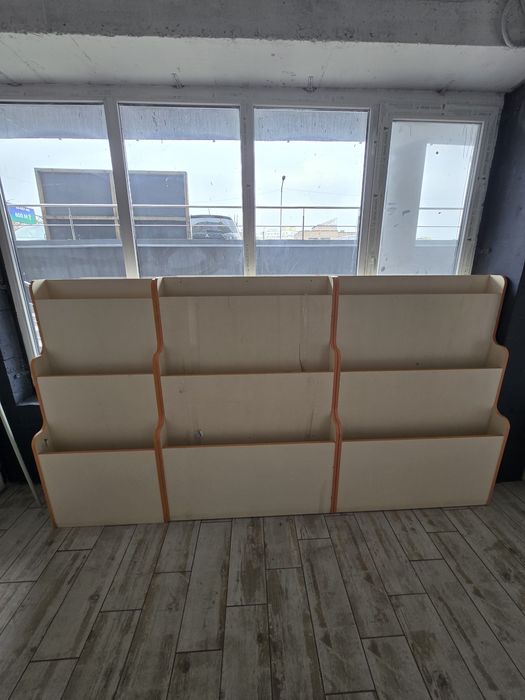 Мебель под обои.