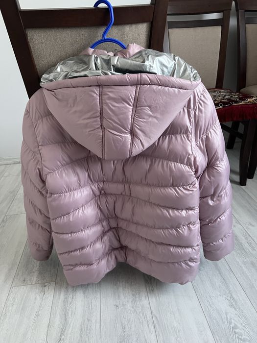 Куртка,дуже тепла.