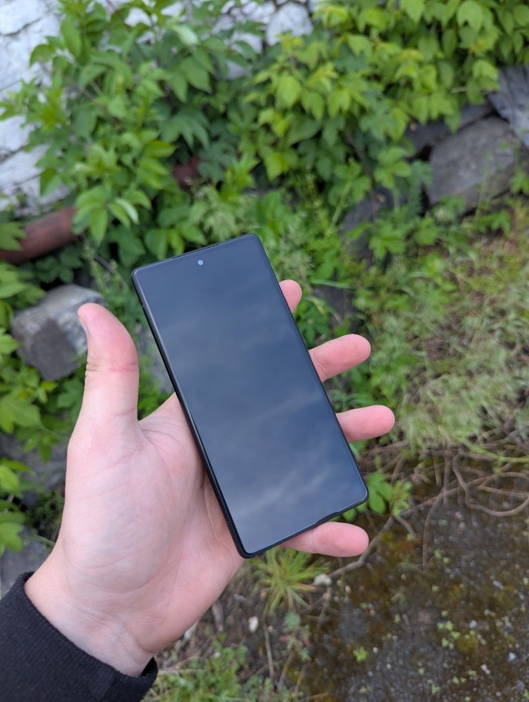 Pixel 6 8/128gb neverlok (гарний стан)
