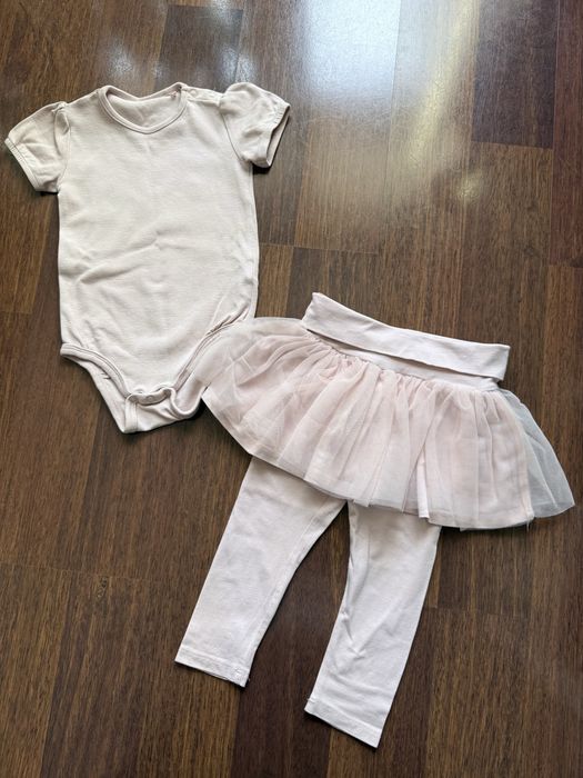 Komplet body i leginsy z tiulową spódniczką Reserved rozm. 86