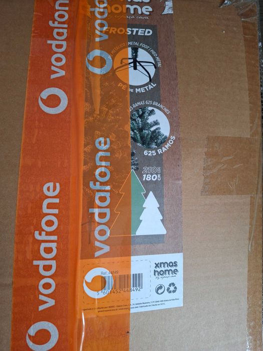 Árvore de natal com neve 180cm