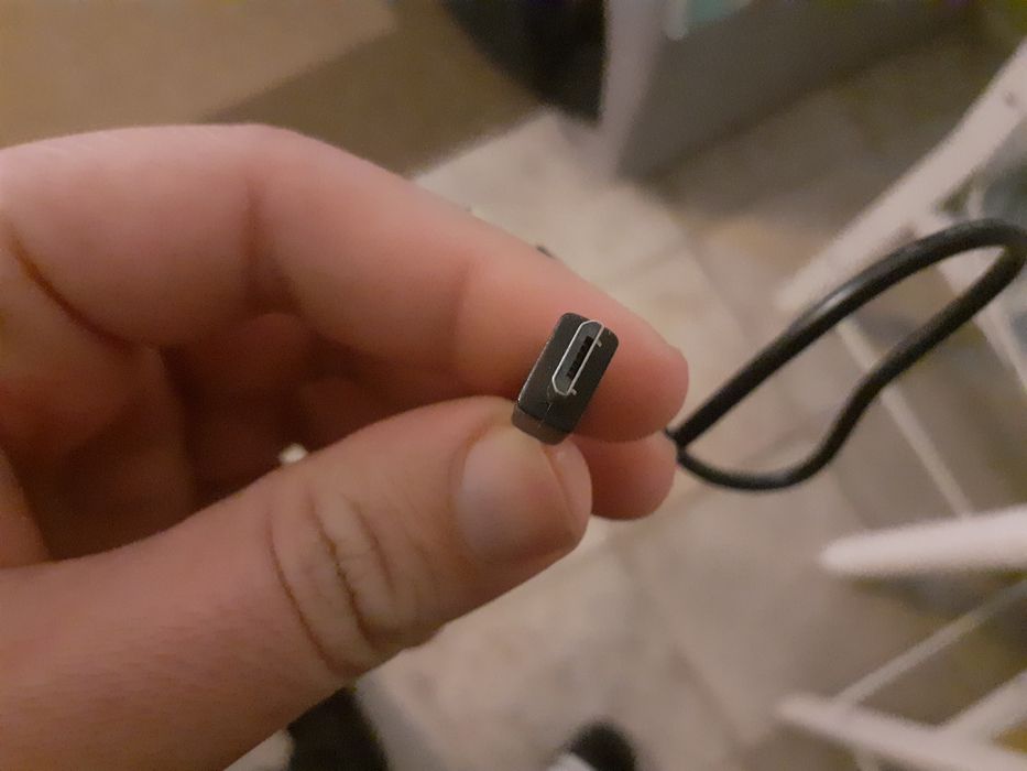 Urgente Vendo/troco comendo para telemóvel