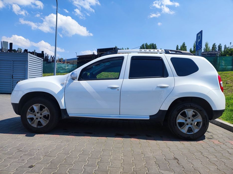 Dacia Duster 4WD Laureate 4x4 1.5 dCi skóra nawigacja serwisowany ENG