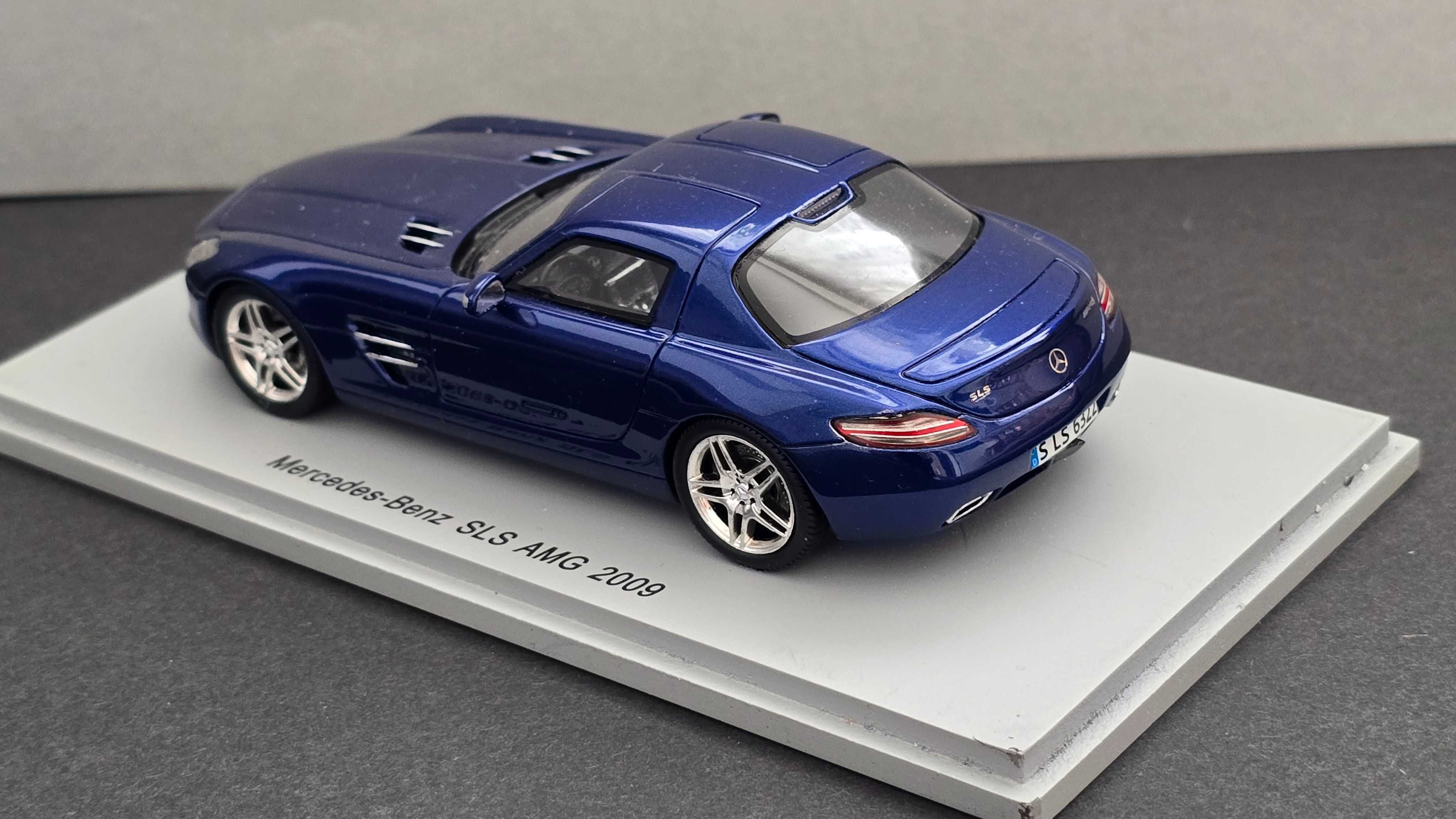 1:43 Spark Mercedes SLS AMG