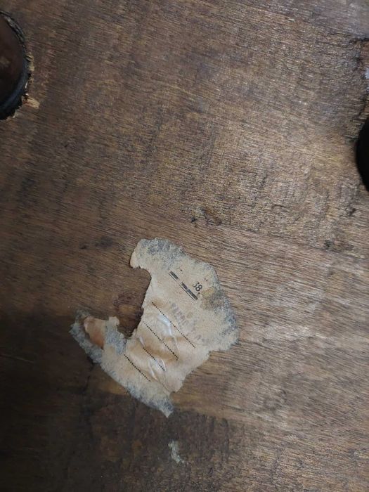 drewniany stołek z lat 70-tych!