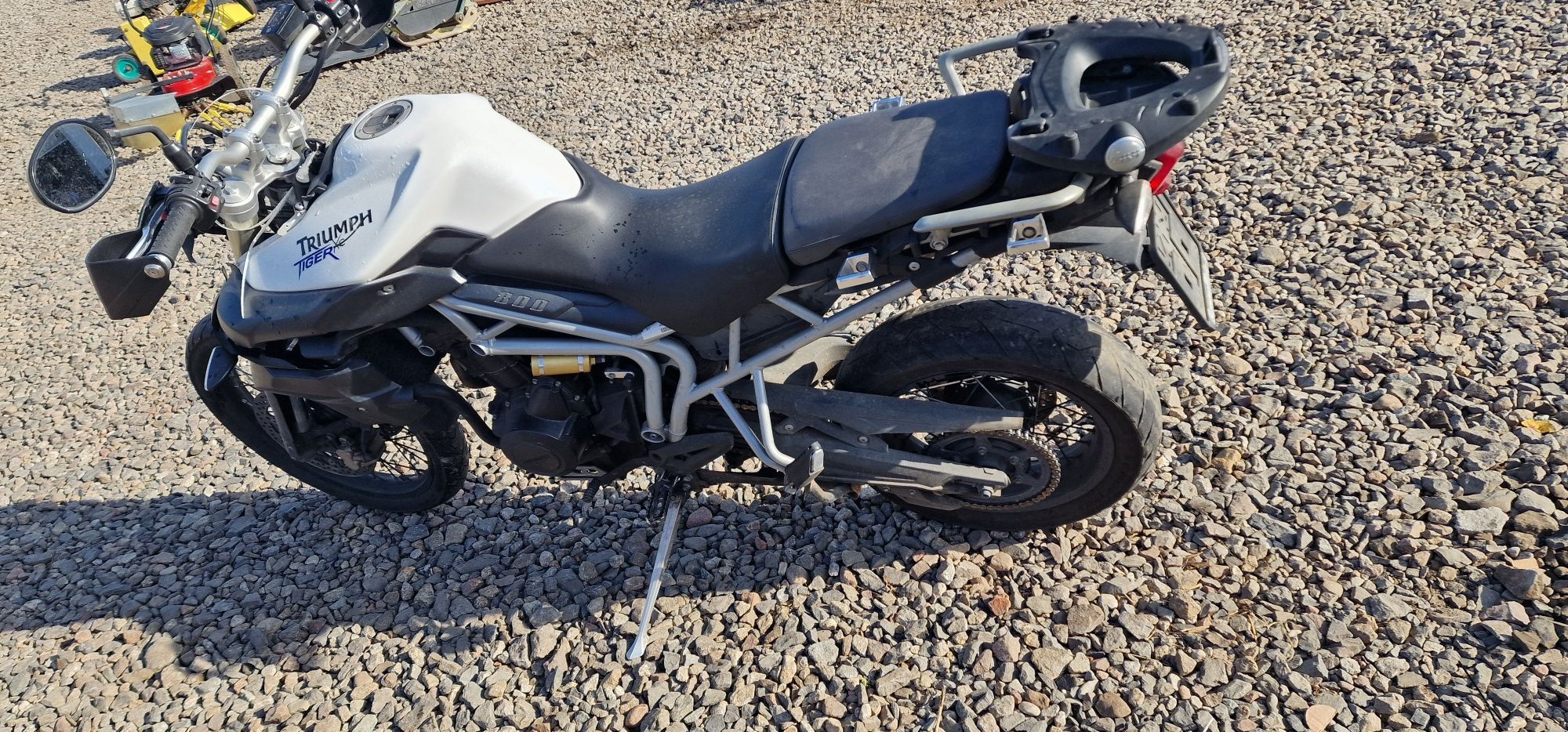 Triumph tiger xc 800.  2011 uszkodzony