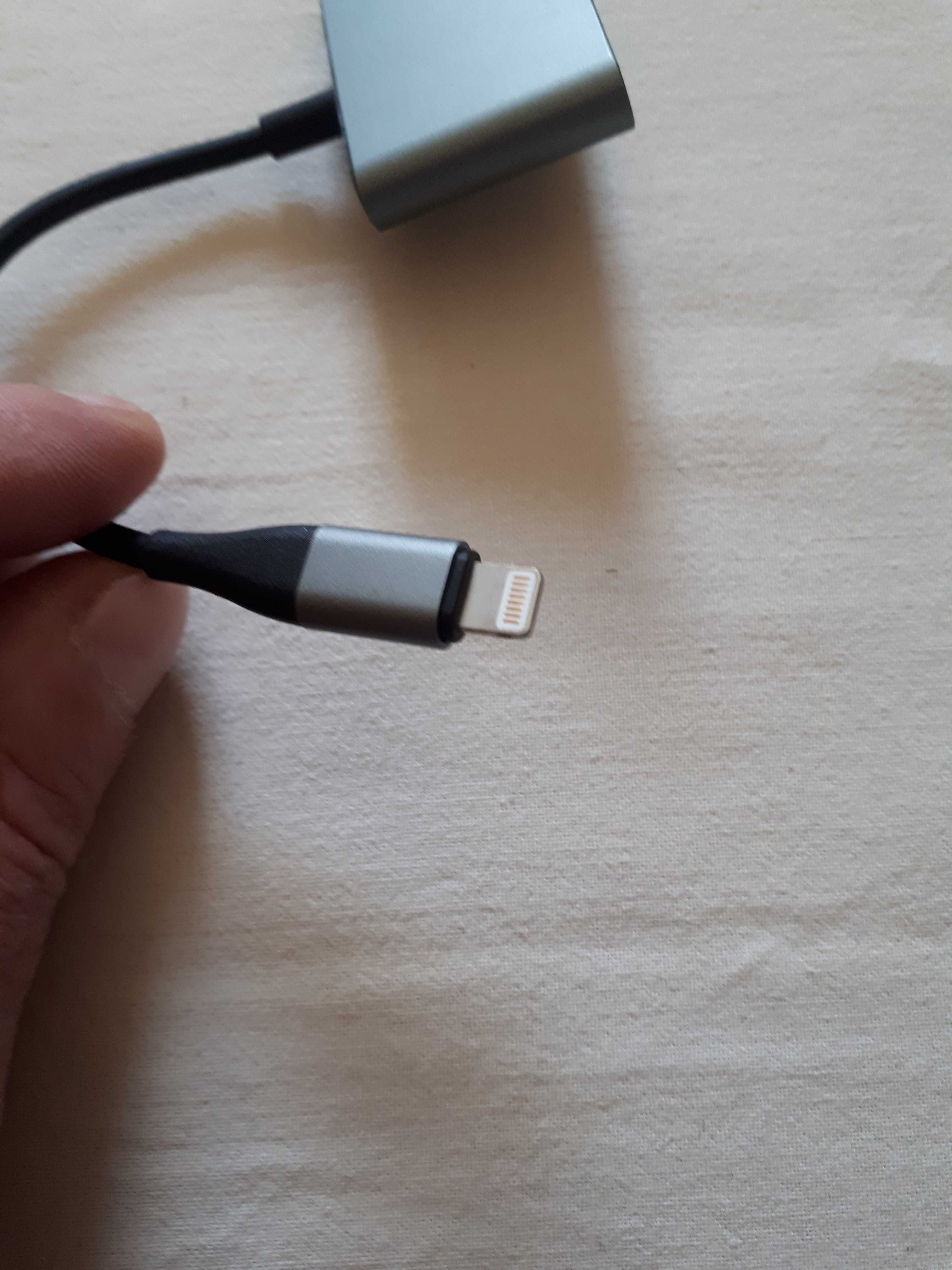 Lightning  to HDTV adapter