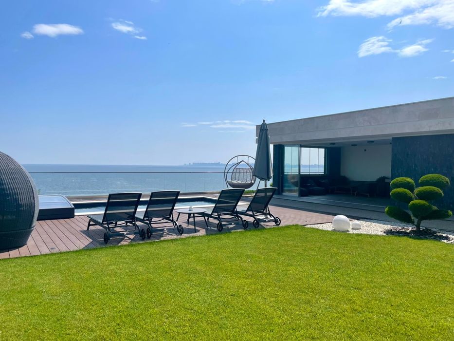 Сосновый Берег,  дом с бассейном 434м, прямой вид на море