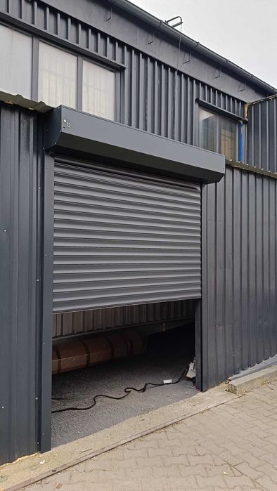 Brama rolowana garażowa z napędem 200x200