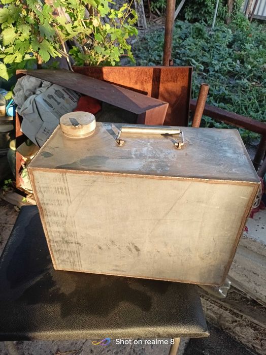 Канистру из пищевой нержавейки на 24 л