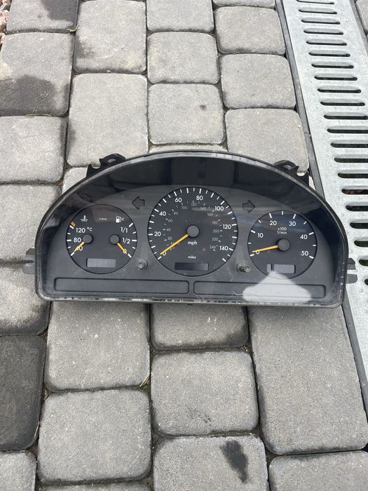 АВТОРОЗБІРКА Mercedes-Benz W163 ML